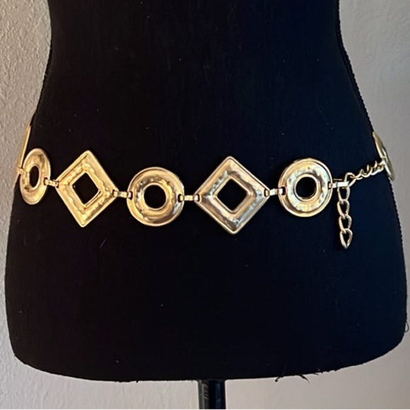 ESCADA Women’s Designer Elegant Vintage Gilded Gold Geometric Belt Made in Spain - Picture 14 of 16